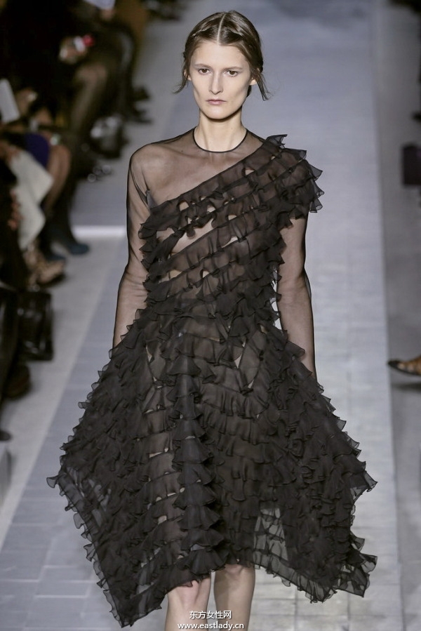 Valentino Couture（华伦天奴）2013巴黎春夏时装展