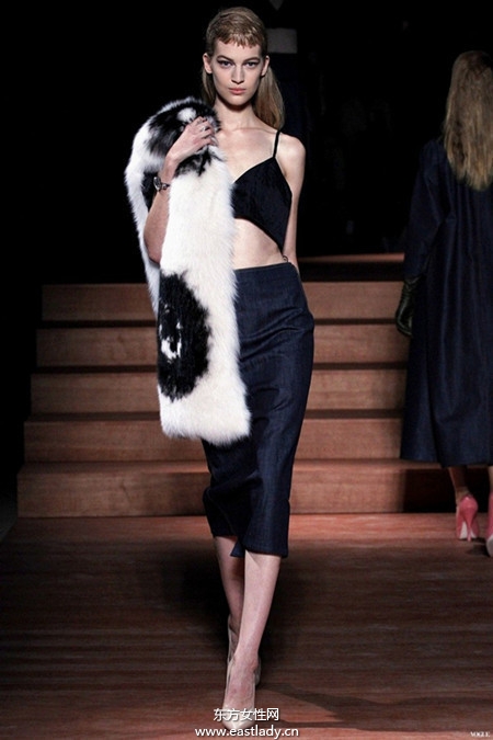 2013春夏时装周黑白搭成流行色