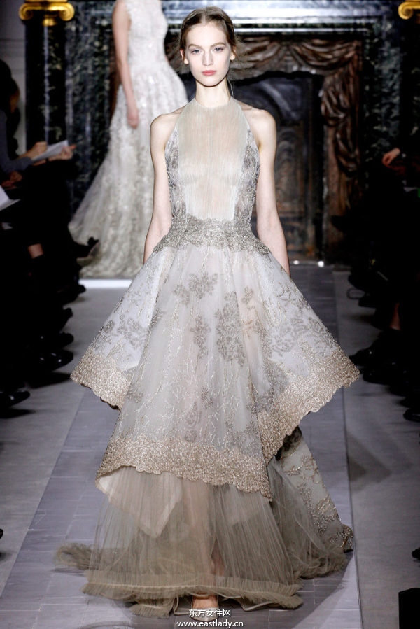 2013年Valentino春夏系列高级定制时装秀