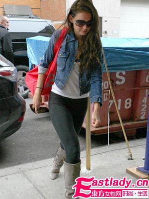 初夏时节明星爱穿牛仔外套