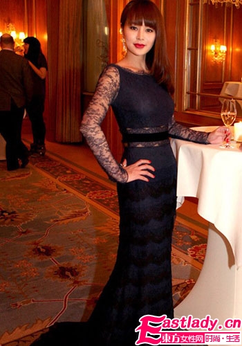 当红明星最钟爱迷人蕾丝连衣裙