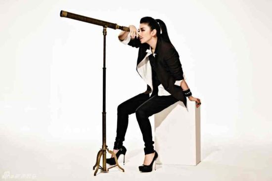 林志玲范冰冰黄奕三位时尚精灵大打中性牌