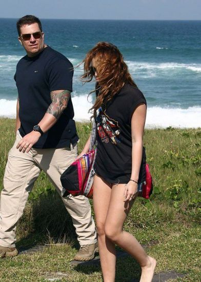 夏日来临学时尚达人穿衣打扮