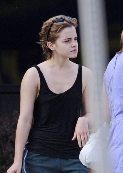 夏日来临学时尚达人穿衣打扮