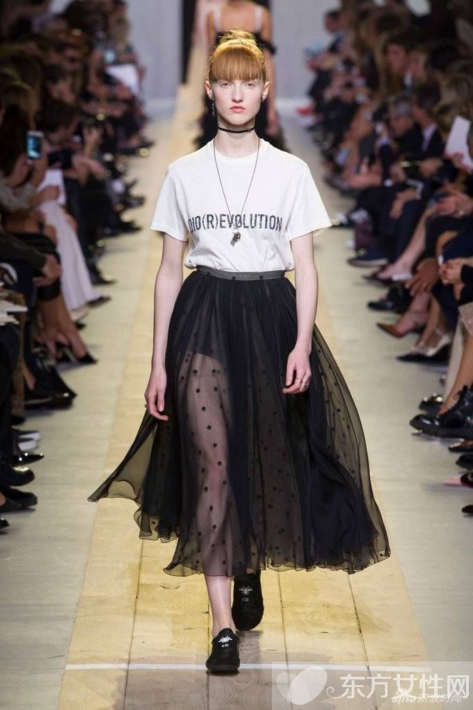 2017时装周来袭 盘点都有哪些爆款潮流单品