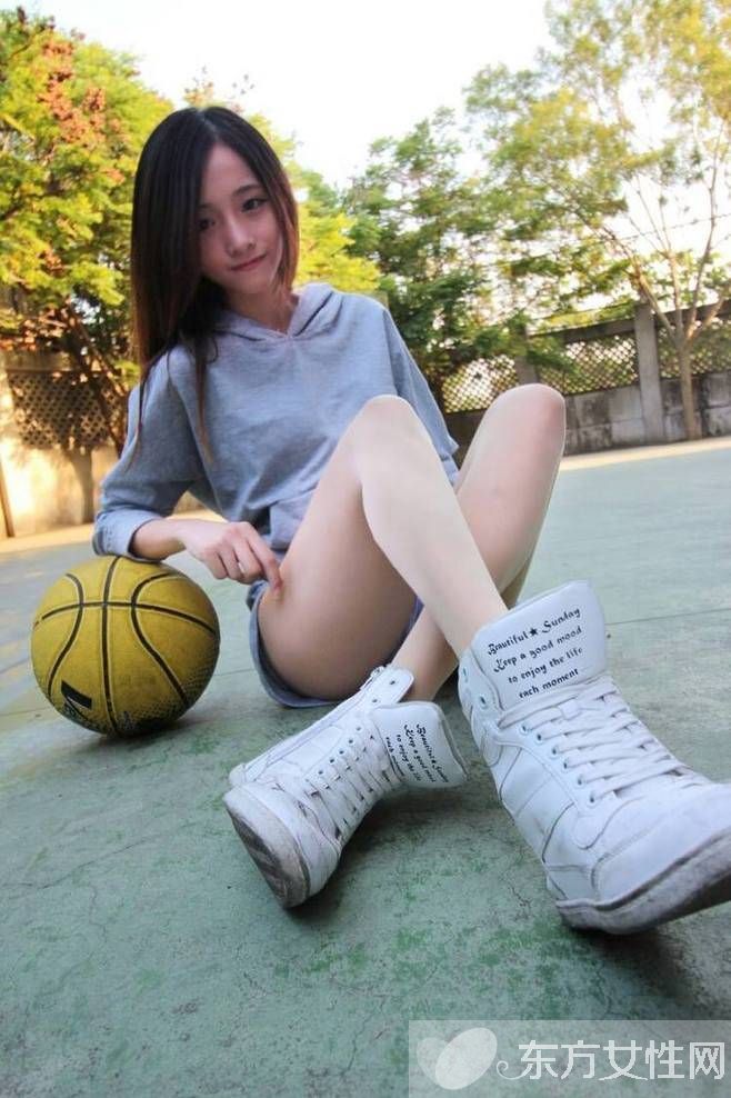 用最简单的日常基础款 点亮你整个春天!