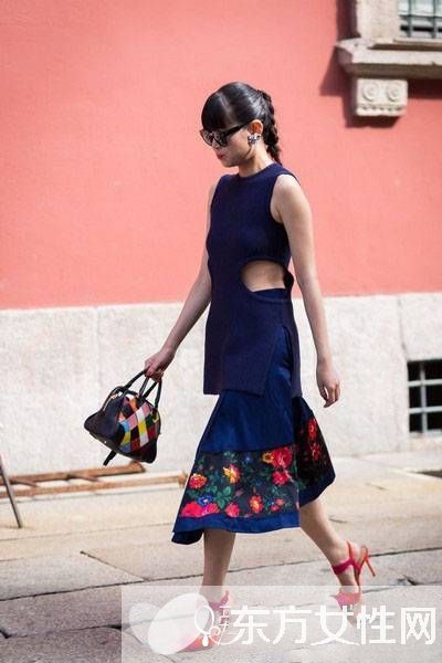 细高跟凉拖鞋时尚搭配技巧 这么搭怎么看都是美的