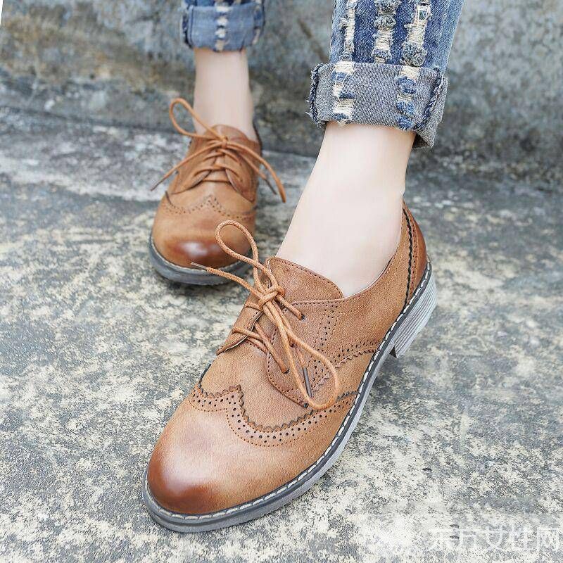 2016女生新款时尚旅行鞋 让你出行无忧