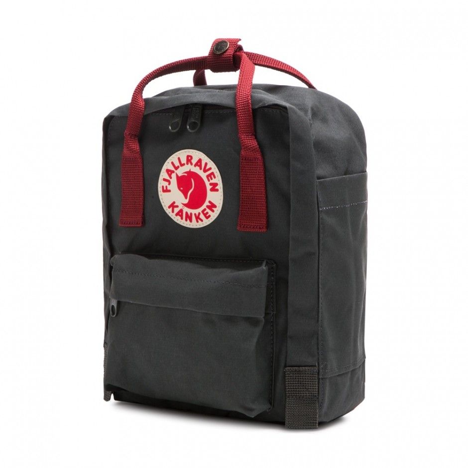 双肩包包潮流时尚搭 任你畅游于街头