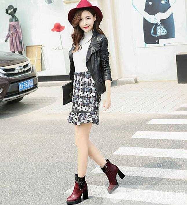 一双红皮鞋的魅力 时尚感十足凸显气质