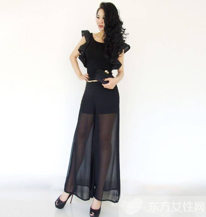黑色薄纱裙如何搭配 让潮人告诉你