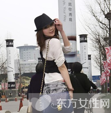 帅气爵士帽时尚搭配 几招教你搭出复古英伦风