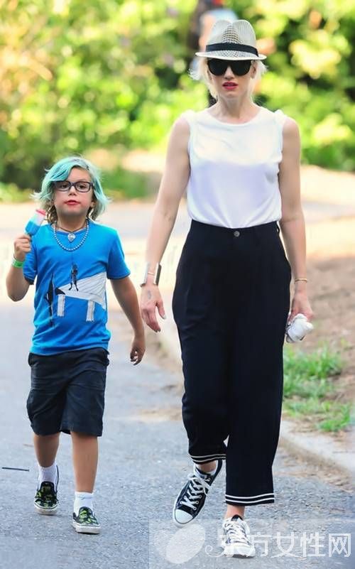 白色衣服百搭又时髦 想怎么搭就怎么搭