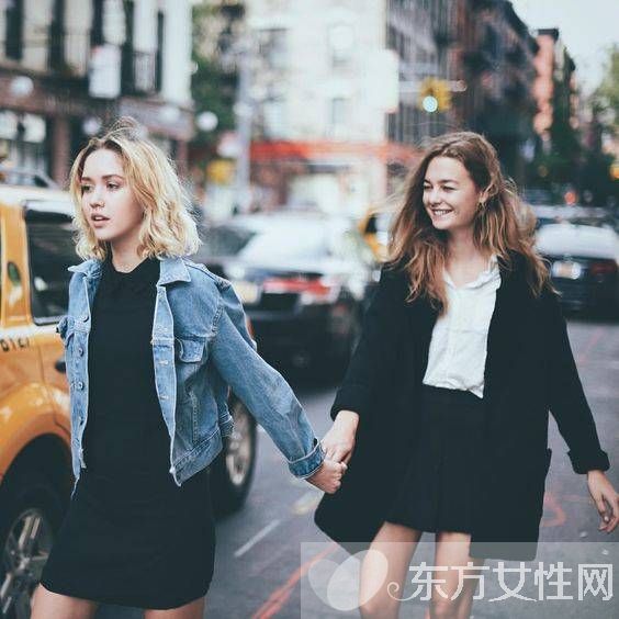 星范十足的减龄装扮 这些 显嫩单品 一个也不能少