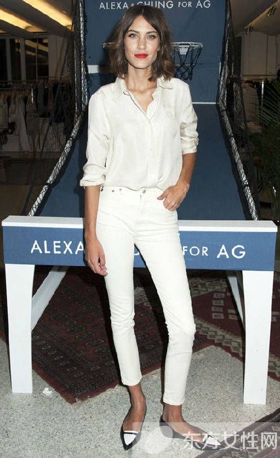 摩登纽约客最爱尖头鞋 轻松走出气质女神范