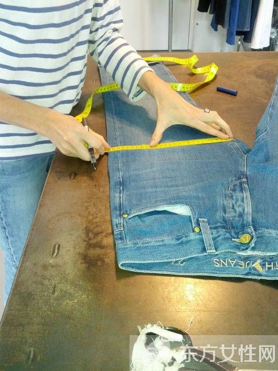 4步骤教你diy牛仔裤 打造潮流时尚短裤