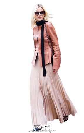 围巾这样搭 保暖又时尚