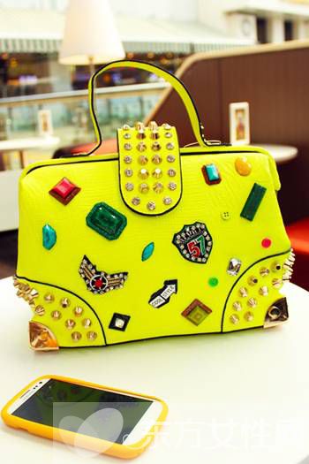 糖果色潮流时尚包包 永远不会被时尚淘汰