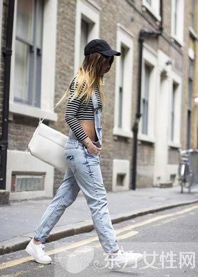 时尚牛仔裤搭配技巧 永不过时的经典