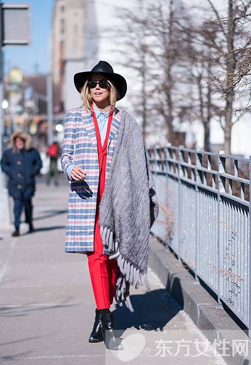 冬季围巾怎么搭配大衣 5招绝对为你赚足眼球
