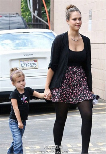 针织衫怎么搭够潮 跟时尚达人穿出潮范