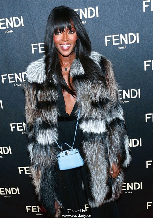 迷你女包绝对是春季时髦焦点