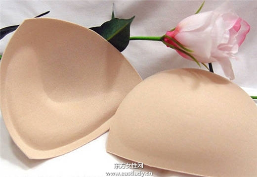 身材不完美没关系 三种泳衣款式藏住你的缺点