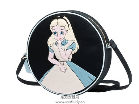 潮人都爱这种包 包包 圆一点 就多点时髦