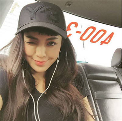复古棒球帽强势回归 看日韩台女星如何穿搭