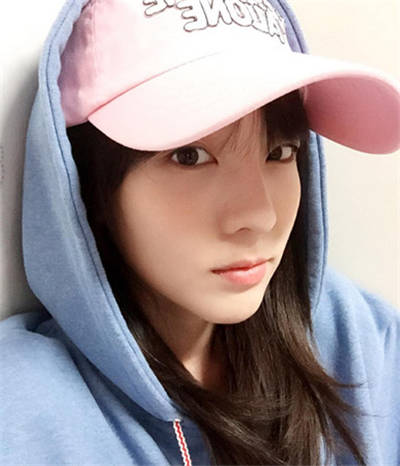 复古棒球帽强势回归 看日韩台女星如何穿搭