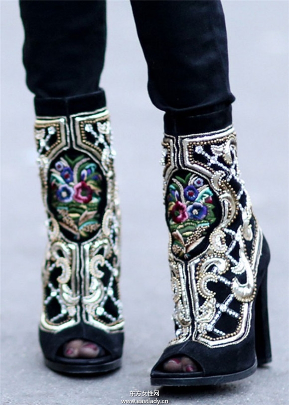 冬季特色短靴穿出自己的时尚魅力