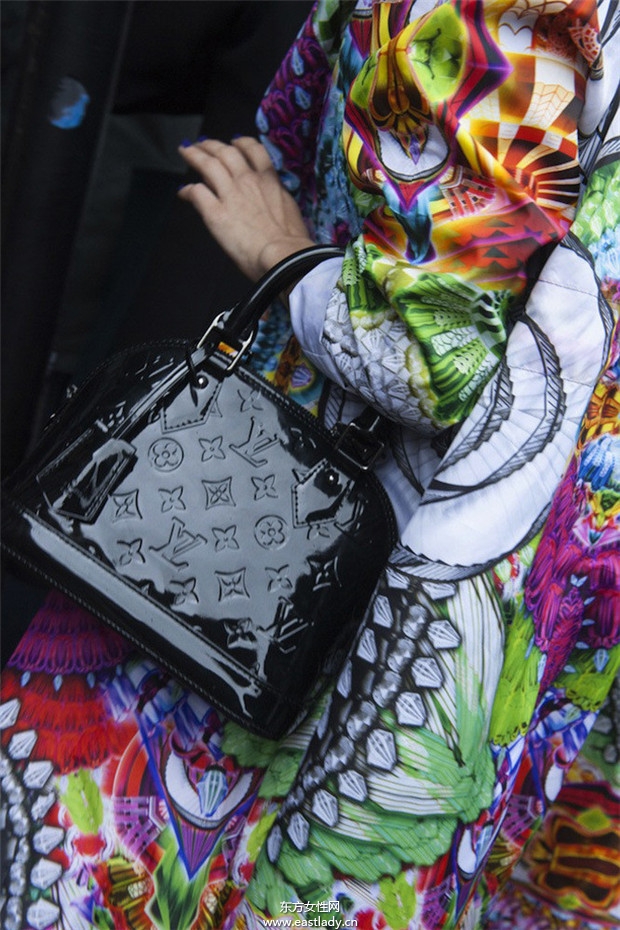 街头达人百变饰品搭个性十足