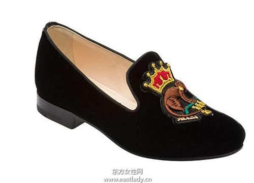 精致甜美平底鞋彰显青春少女的活泼气质