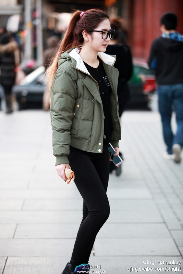 初春时尚街拍配件抢镜
