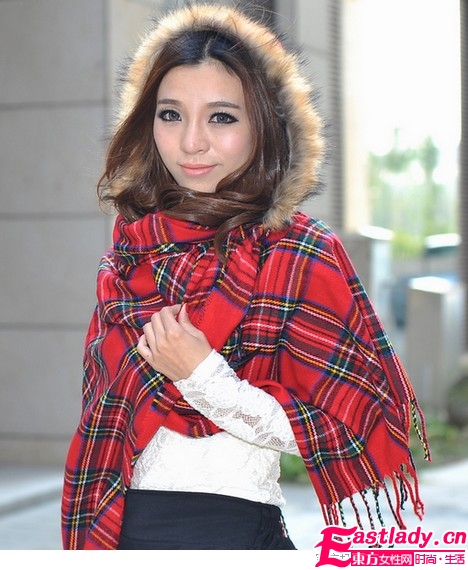 时尚围巾单品给冬日添温暖