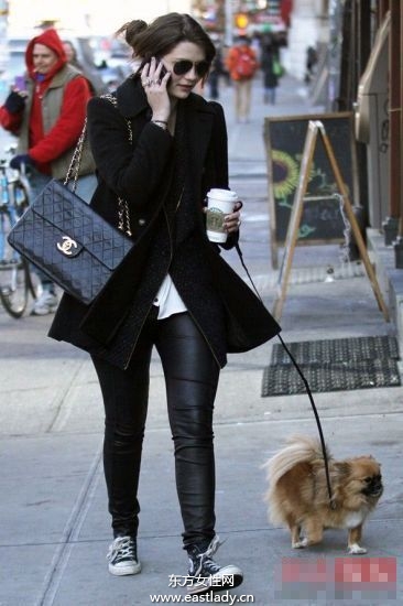 时尚休闲帆布鞋穿出灵动和自然