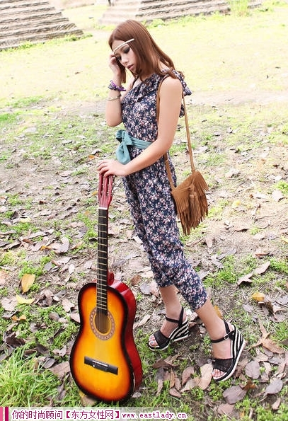 细节决定美-2012新款草编皮带扣露趾凉鞋