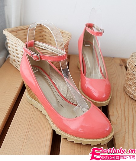 2012初春必备时尚鞋子