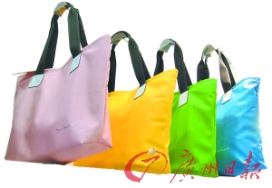 2011夏季包包必备流行元素 成为夏季潮包达人