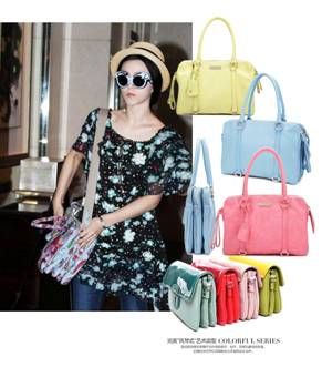 范冰冰多层印花包包 增添俏皮与随性