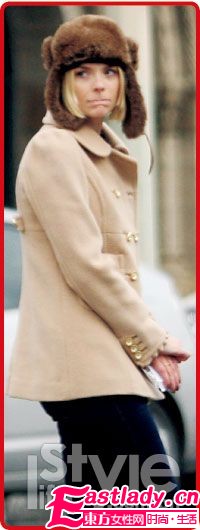 不败雷锋帽 变形再回潮