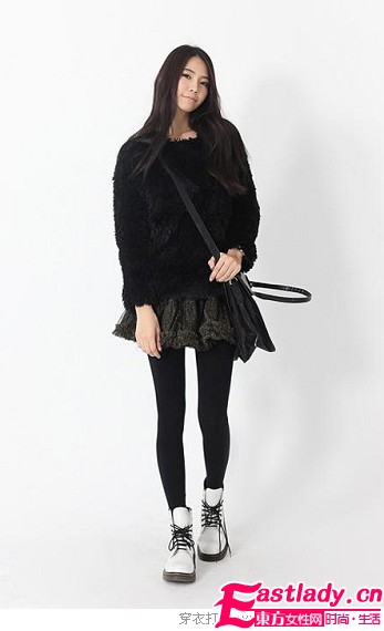 反季节穿搭 夏裙冬穿很时髦