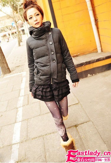 另类打底裤穿搭 摆脱冬季沉闷