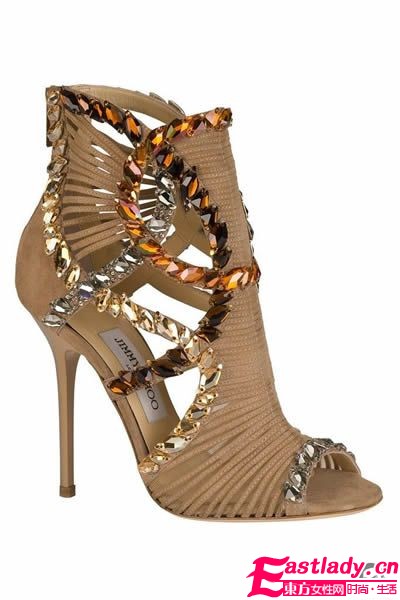 索菲娅首席设计师盘点2010年奢侈女鞋黑榜