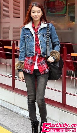 格纹内搭时尚升级 精彩上身效果