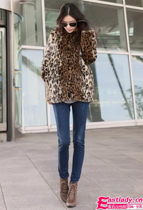 豹纹百变装 引领时装贵族风