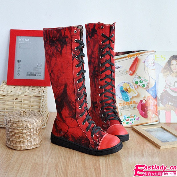 各式美靴大荟萃 今冬脚下日韩范