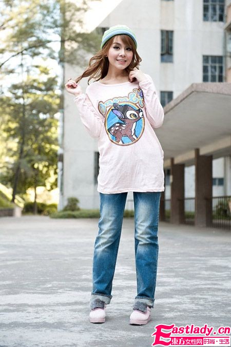 糖果色上衣搭出冬季活力LOOK