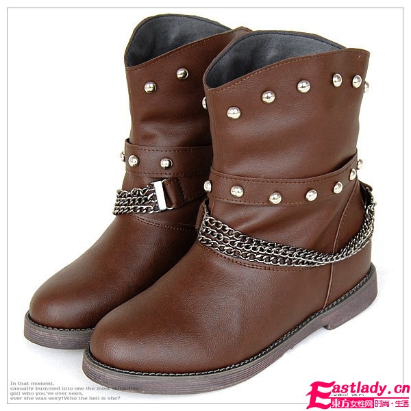 冬季拉风朋克靴 时尚MM最爱穿