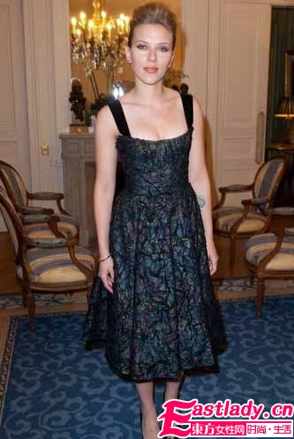 时尚轮回50年代 明星复古长裙扮性感